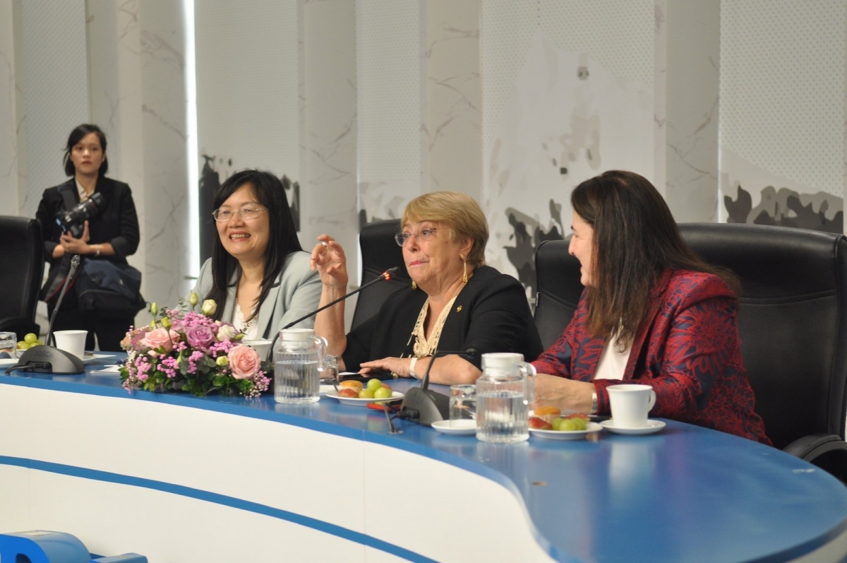 Former Chilean President highlights role of women and gender equality during VN visit